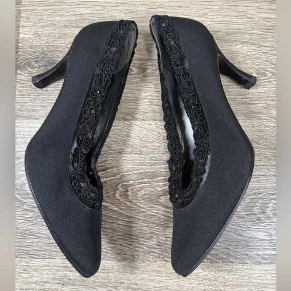 Stuart Wietzman Shoes Sz:7W Black Leather Sole/Fabric Lace Upper “Negligee” - Picture 6 of 7